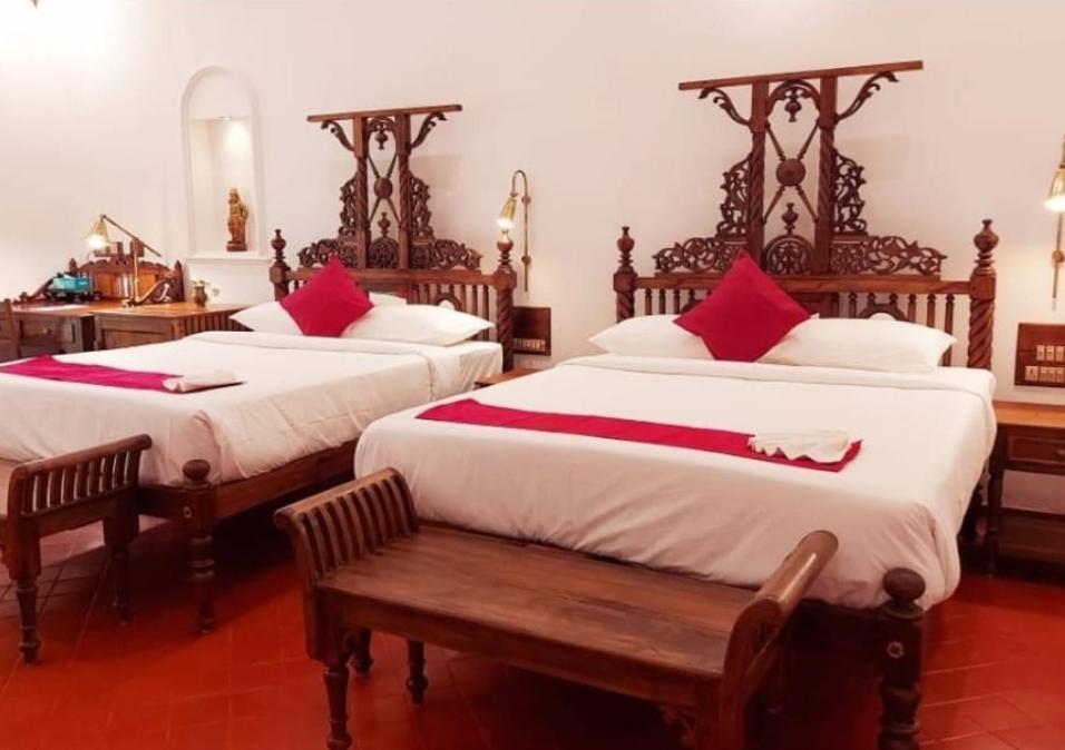 Marari Alleppey बहुत बड़ा घर Mararikulam