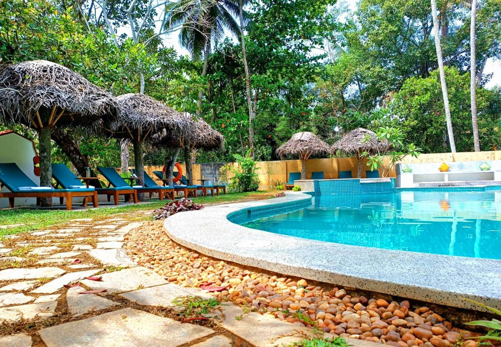बहुत बड़ा घर Marari Alleppey Mararikulam